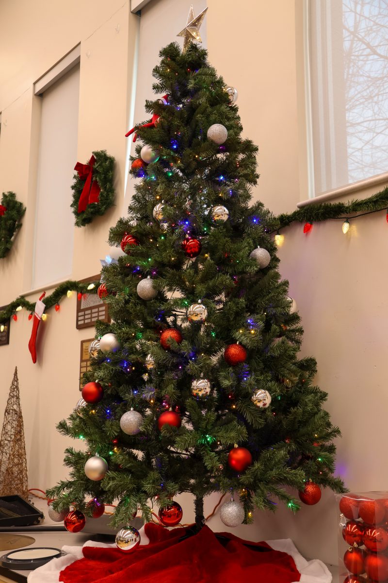 Forget khaki — keep Christmas tacky!