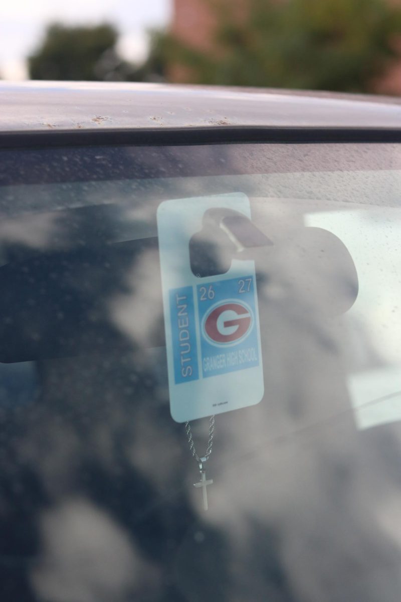 Lancers must arrive early for the best parking spots. (PC: Julian Gonzalez/TCT)